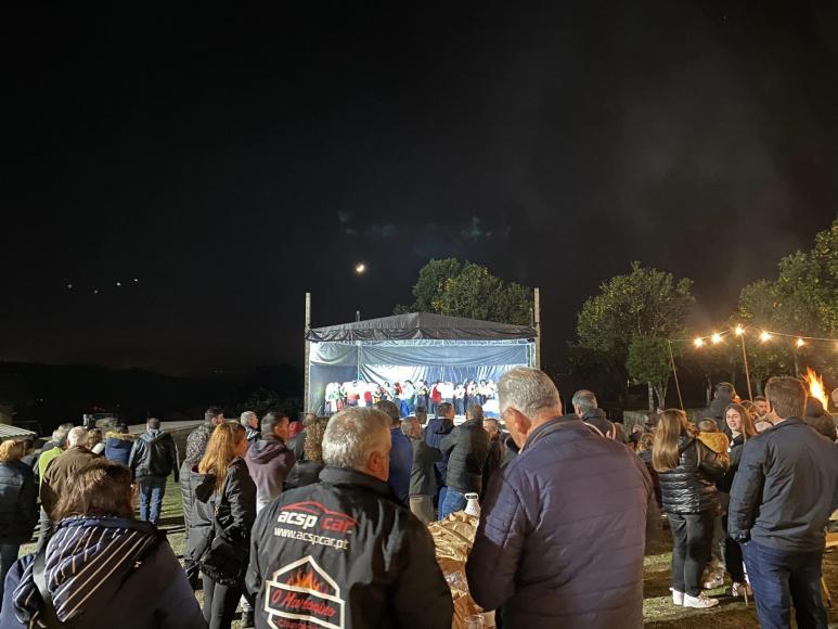 Registo fotográfico do magusto e feirinha comunitária